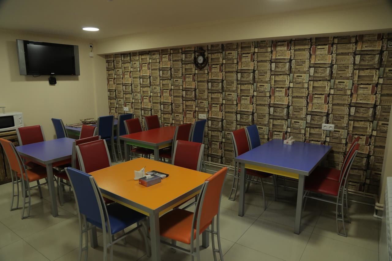 Хостелы 5X5 Hostel Yerevan Ереван-17